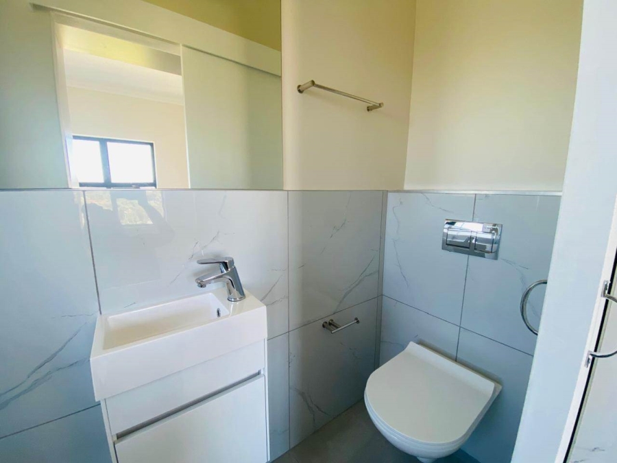 1 Bedroom Property for Sale in Table View Western Cape